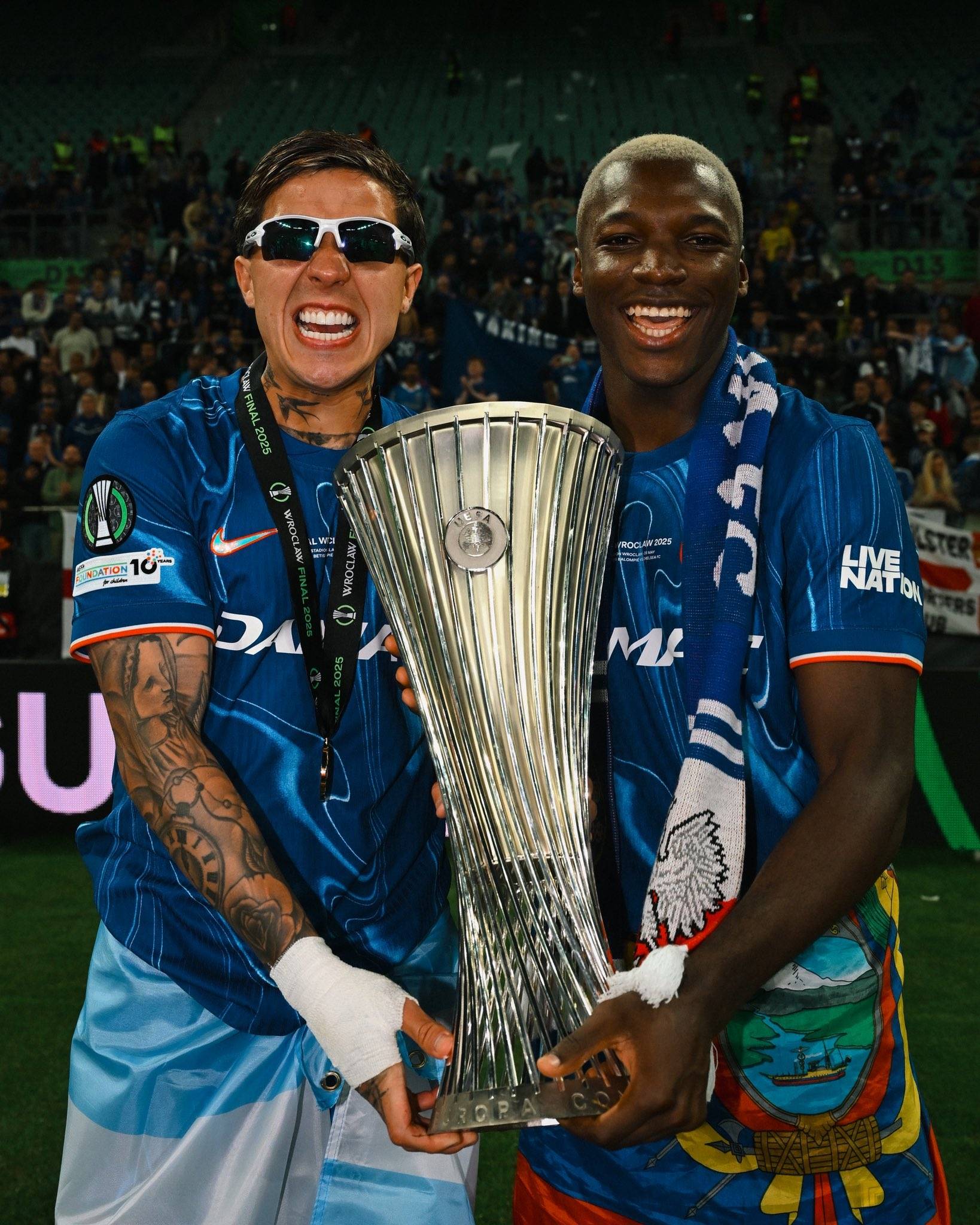 关于全情投入！欧预赛对手实力相近的信息