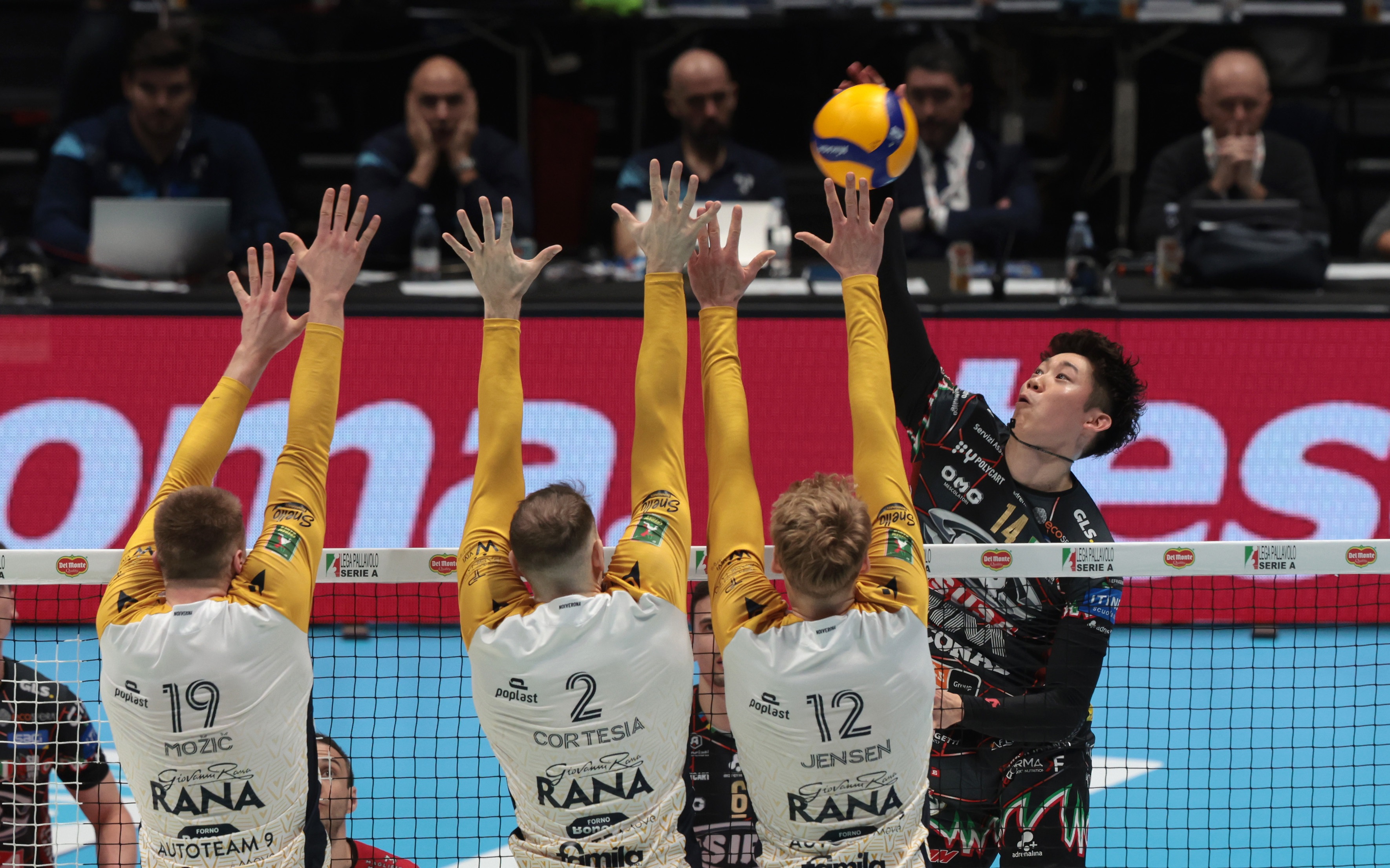 意大利队表现出色，成功晋级最终决赛