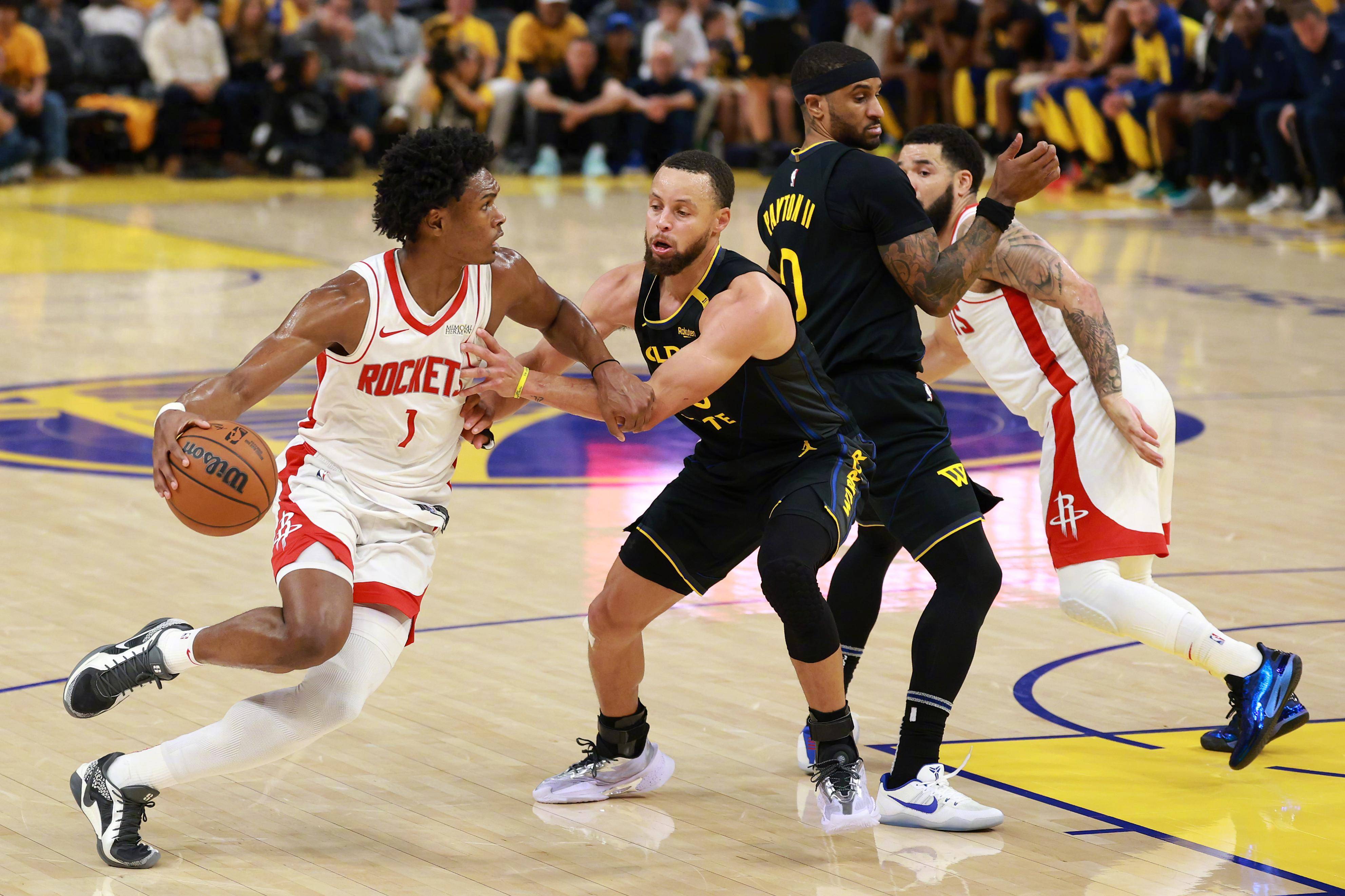 火箭击败勇士，继续稳居前四