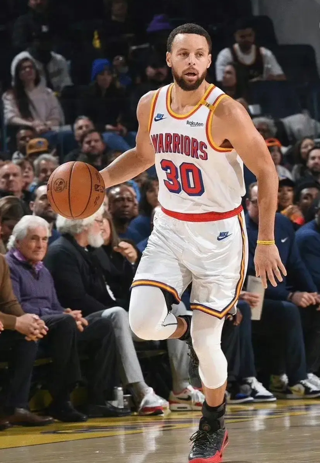 关于「开拓者惨遭独行侠逆转，西部榜首或有变数」的信息