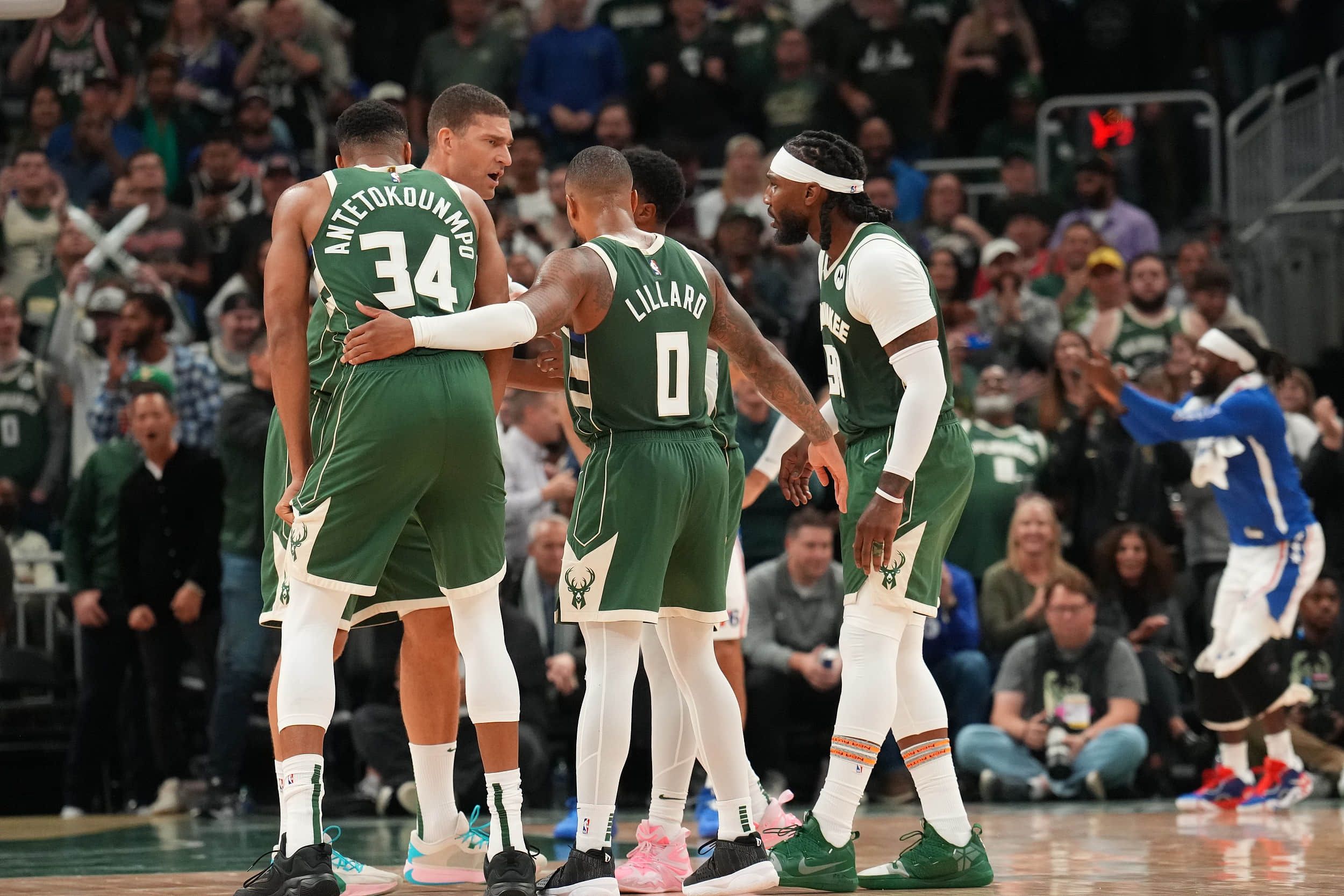 雄鹿三连胜，篮网再胜