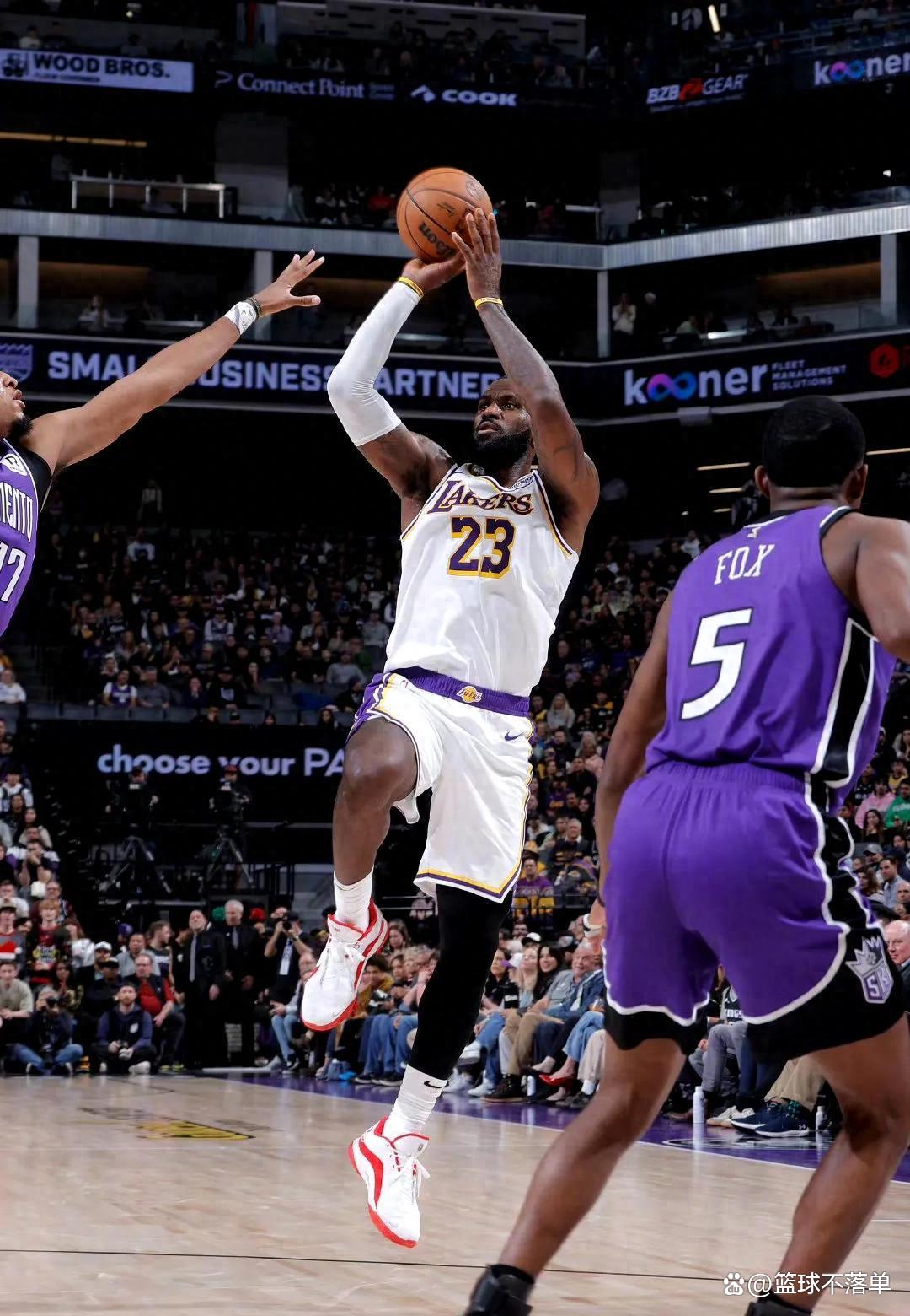 湖人客场占领火玫，取得六连胜